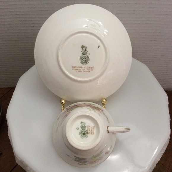 Vintage Royal Doulton Passion Flower teacup set - Picture 10 of 12